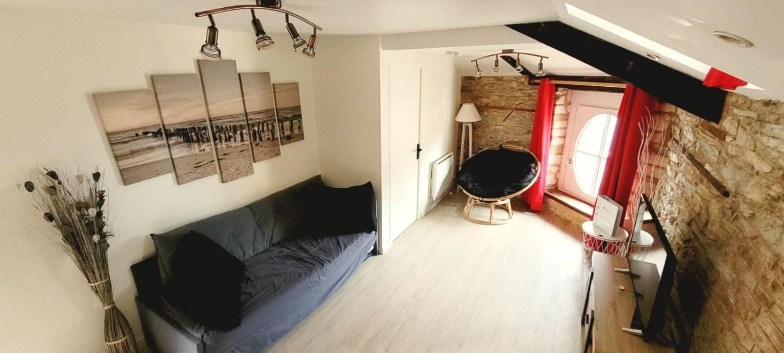 Appartement De Charme - Centre Ville ชาโตว์บรีอองต์ ภายนอก รูปภาพ