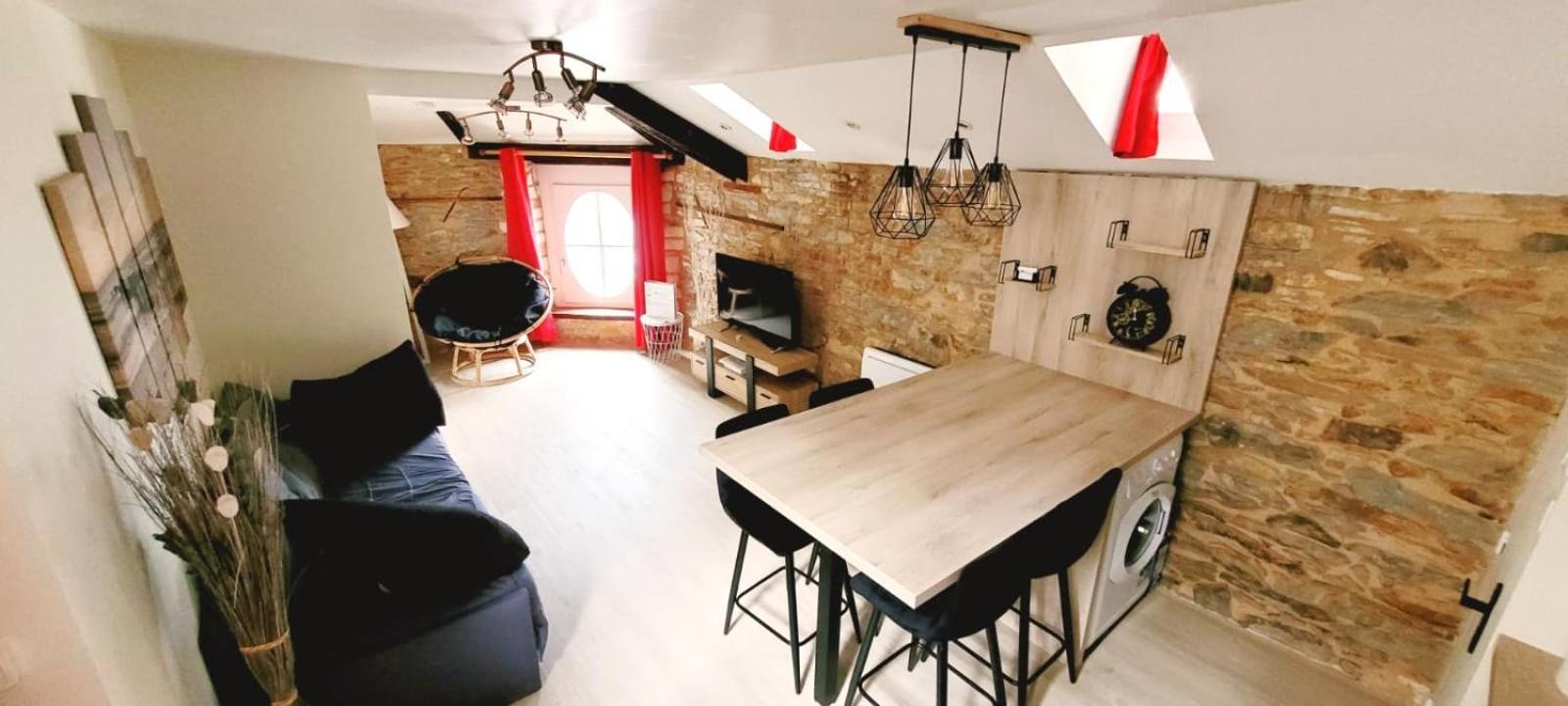 Appartement De Charme - Centre Ville ชาโตว์บรีอองต์ ภายนอก รูปภาพ