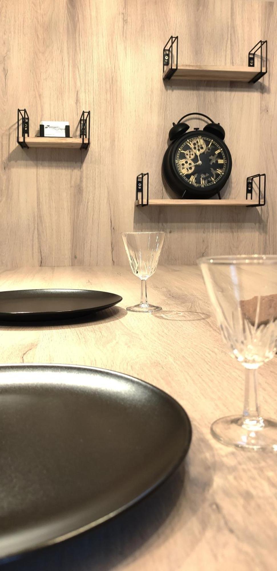 Appartement De Charme - Centre Ville ชาโตว์บรีอองต์ ภายนอก รูปภาพ