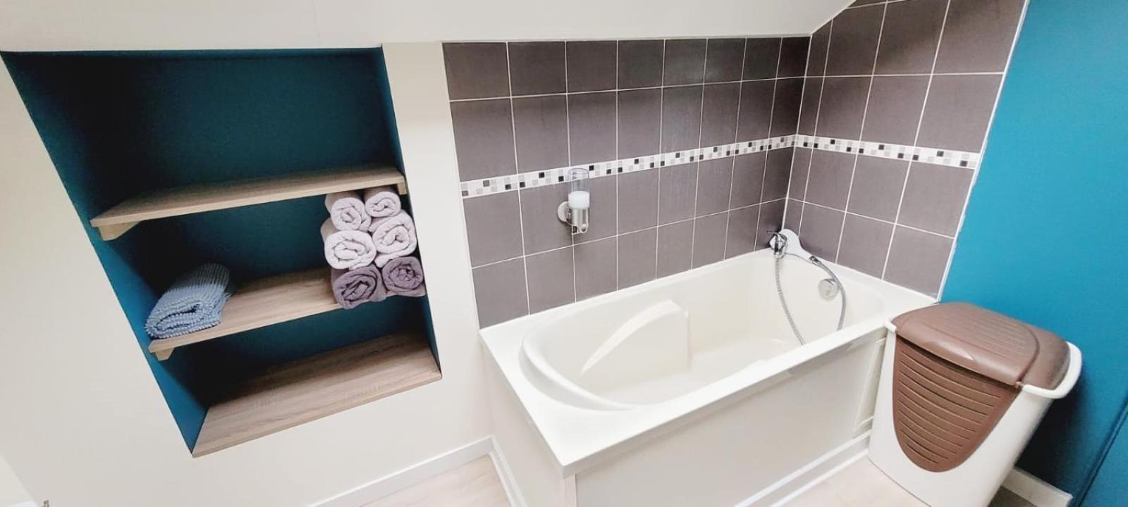 Appartement De Charme - Centre Ville ชาโตว์บรีอองต์ ภายนอก รูปภาพ