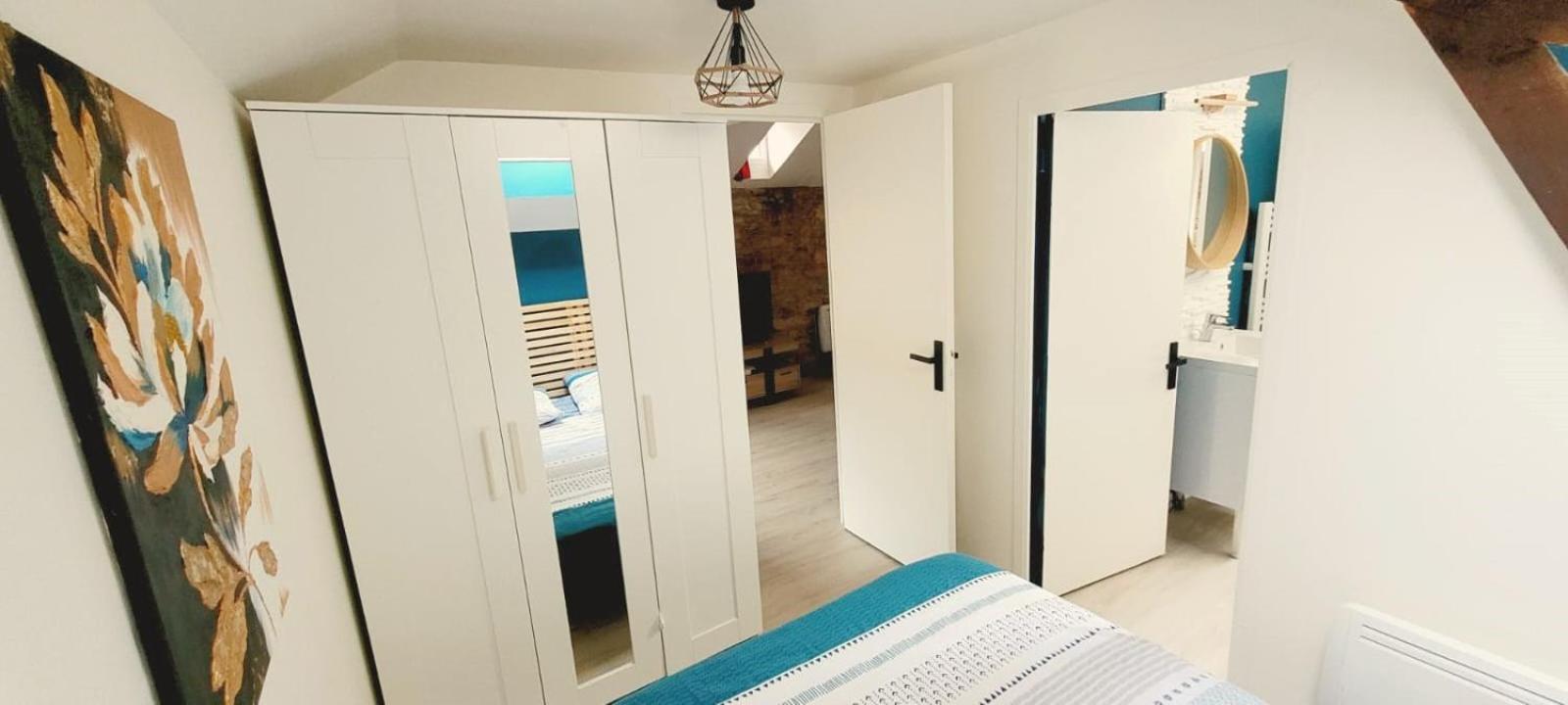 Appartement De Charme - Centre Ville ชาโตว์บรีอองต์ ภายนอก รูปภาพ
