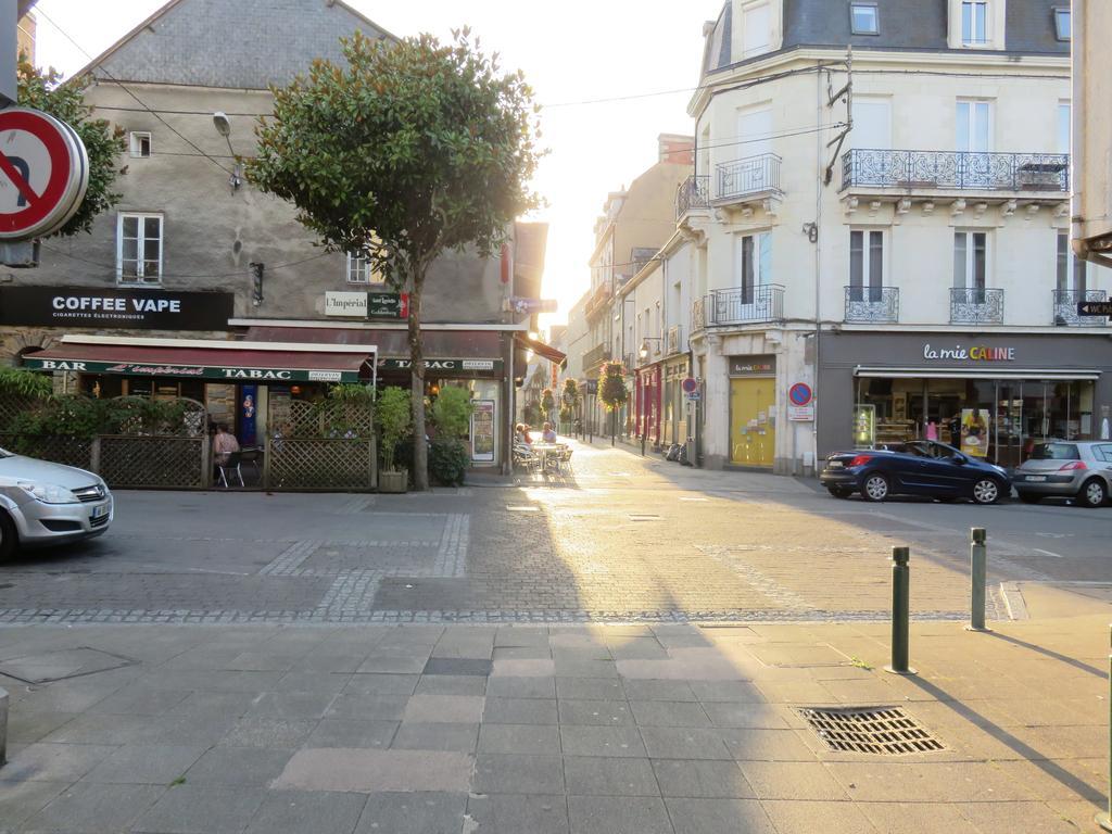 Appartement De Charme - Centre Ville ชาโตว์บรีอองต์ ภายนอก รูปภาพ