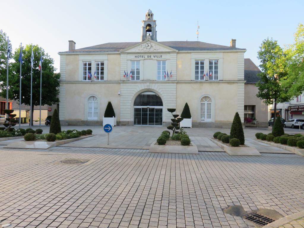 Appartement De Charme - Centre Ville ชาโตว์บรีอองต์ ภายนอก รูปภาพ